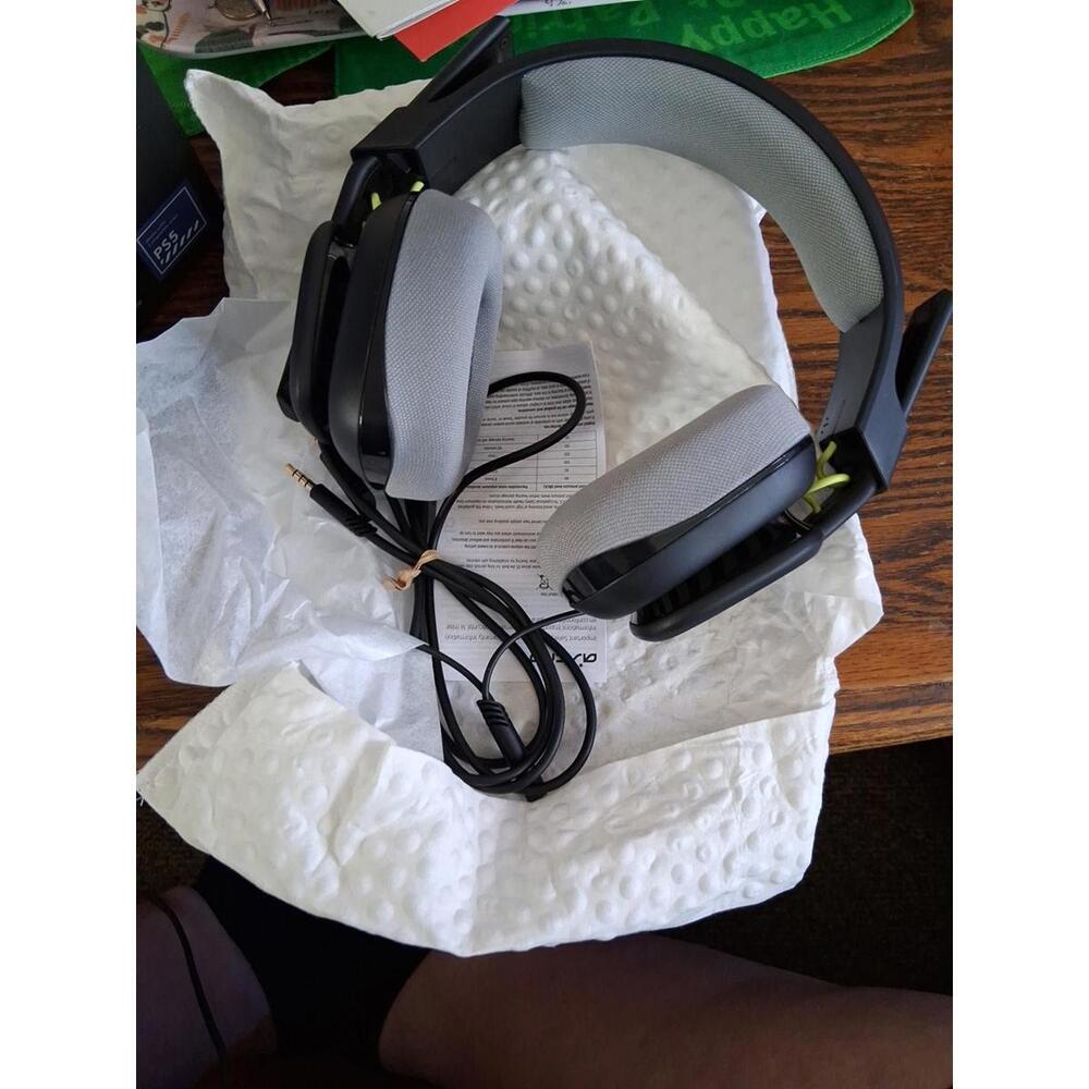 Astro A10 Ear-Cup Headsets - Black (939-002055)
